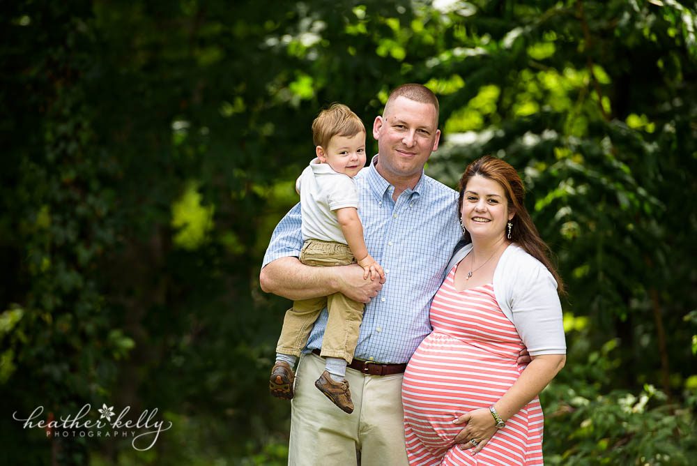 family of 3 outdoor portrait 