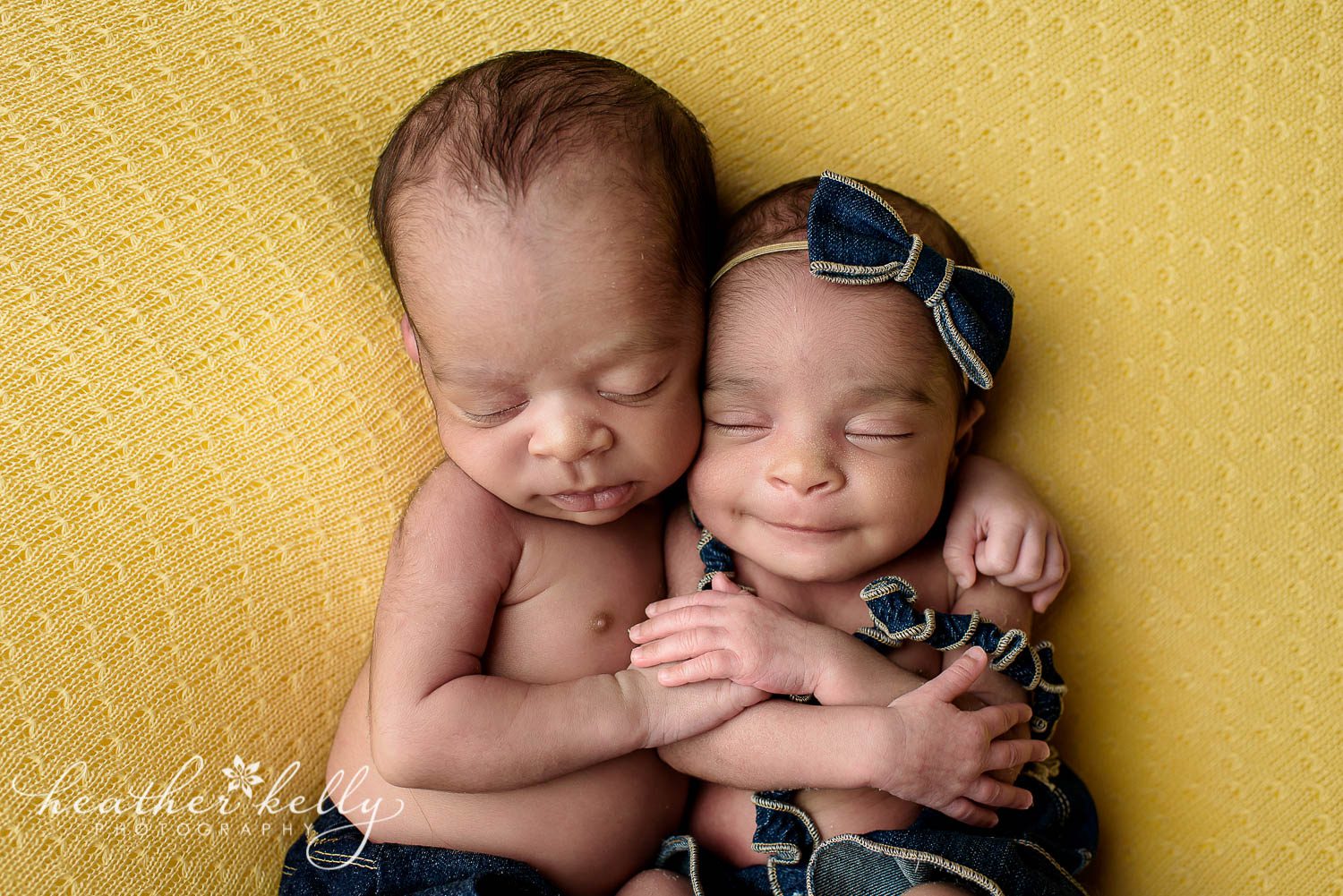 boy girl twins hugging east hartford ct newborn photographer