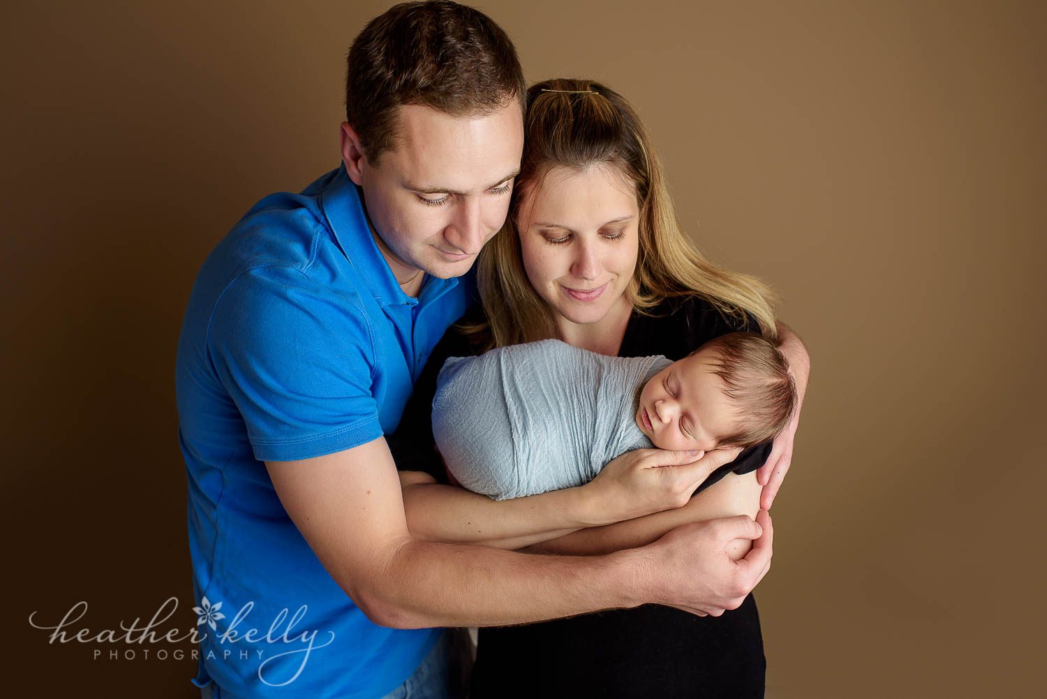 newborn photography parents and newborn posed
