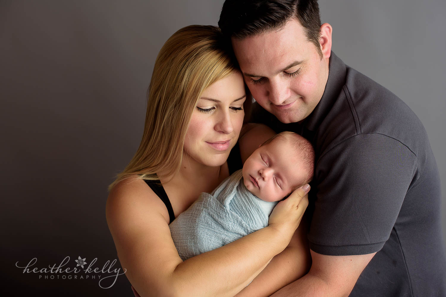 newborn photography with parents. shelton ct photographer