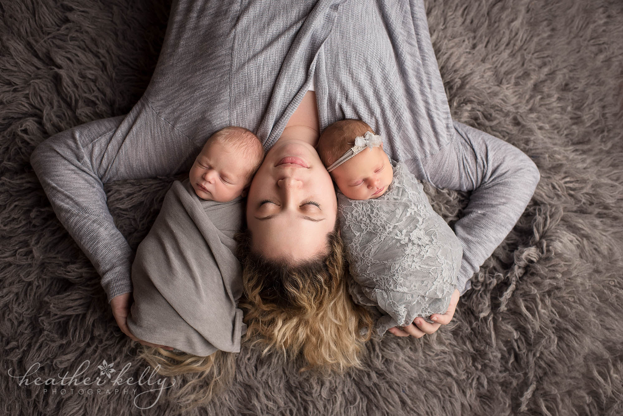 mom and newborn twins
