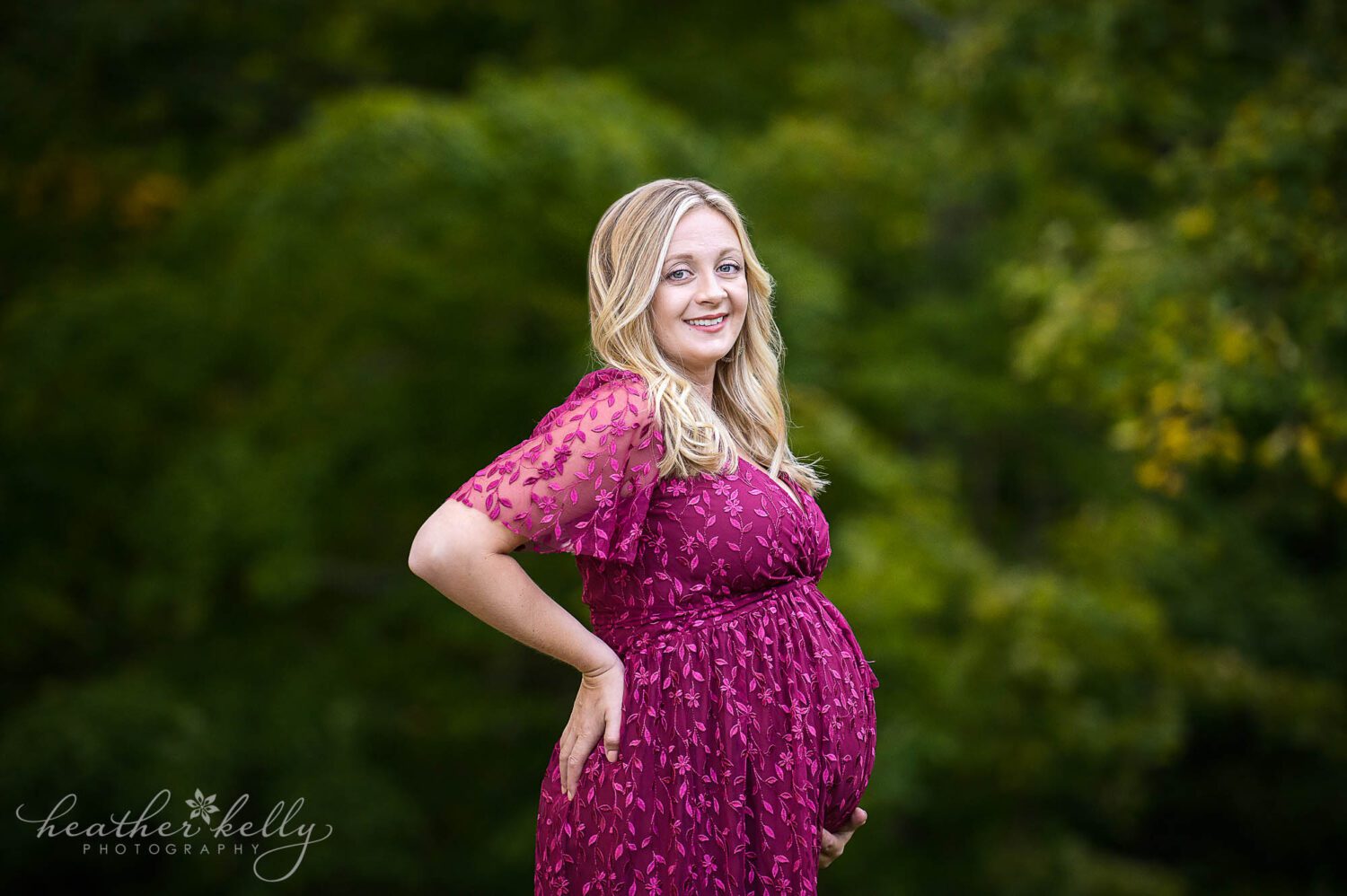 A maternity photography session located near Bridgeport CT. 